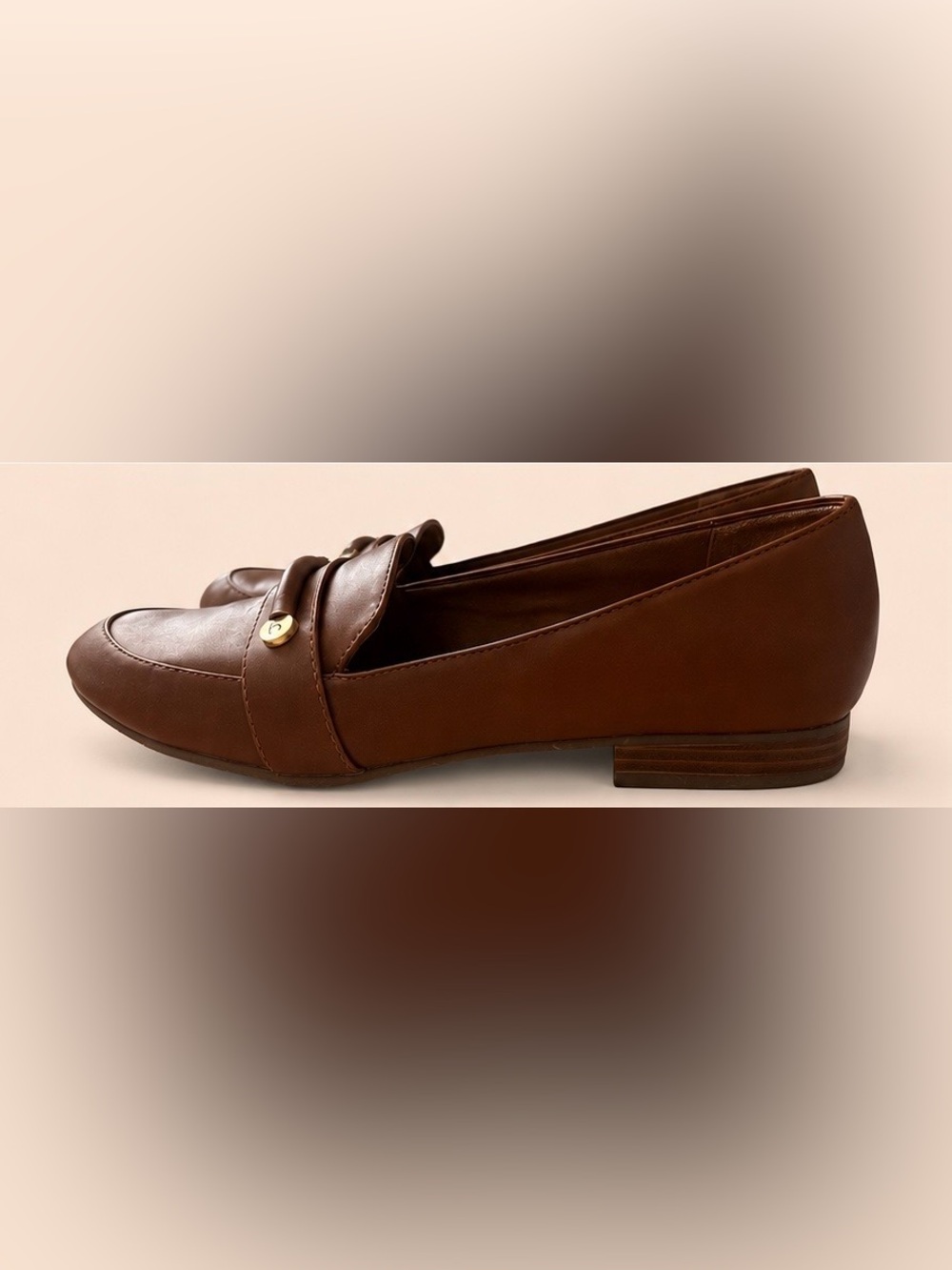 Liz Claiborne Brown Penny Loafers with Gold Accent Size 8 - Picture 3 of 5